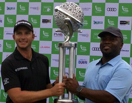 Executive Mayor Councillor Solly Msimanga presents the 2017 Tshwane Open trophy to South African pro Dean Burmester